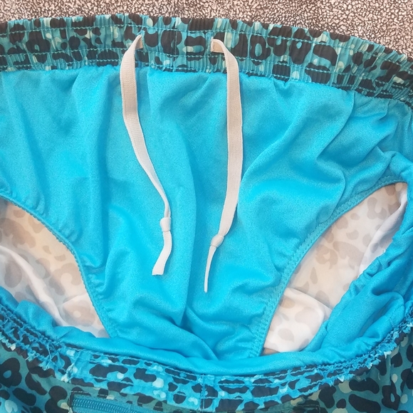 NWT Nike dri-fit blue leopard print running shorts - Picture 10 of 11